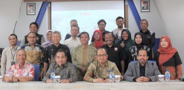 Rektor Verifikasi dan Validasi Rancangan Master Plan Tata Ruang Kampus UPI di Cibiru