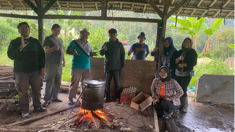 Pengolah Sampah Plastik menjadi Minyak : Karya UPI berteknologi Nano