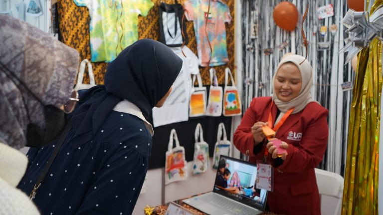 Expo Gelar Karya dan Pentas Seni Mahasiswa PPG Prajabatan Gelombang 1 Tahun 2023: Bersatu dalam Kebhinekaan, Membangun Generasi Emas 2045