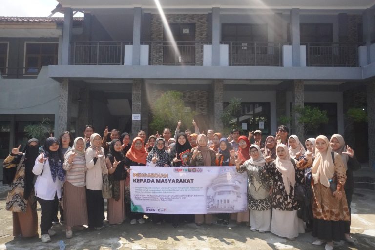Pengembangan Ekosistem Literasi : Pelatihan  Pengelolaan Perpustakaan Sekolah untuk mewujudkan komunitas Belajar yang Berkelanjutan di Pelabuan Ratu kabupaten Sukabumi