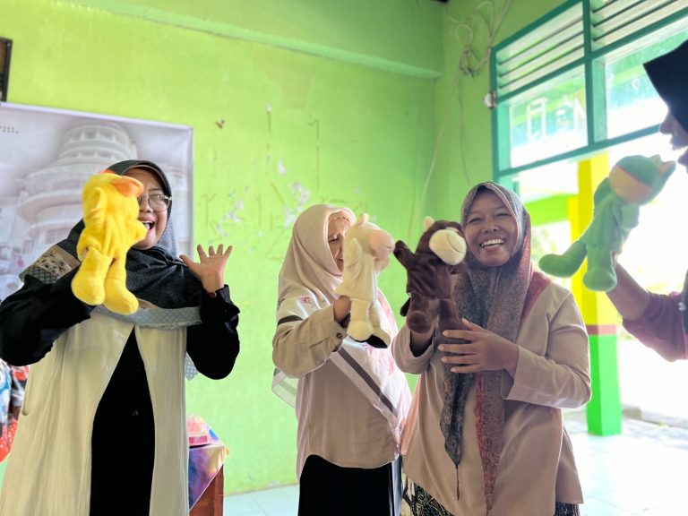 Cegah Perilaku Bullying di Kalangan Siswa SD, Prodi Psikologi FIP UPI Mengadakan Training of Trainer pada Guru – Guru SD di Kabupaten Sukabumi Mengenai Keterampilan Asertif