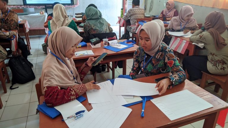 Pelatihan Kesiapsiagaan Darurat yang Berpusat pada Psikologis Anak Sukses Digelar di Pangandaran, Kolaborasi Kampus UPI di Cibiru, BPBD dan DISDIKPORA