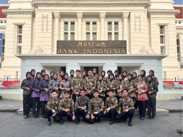 Kunjungan Probumsil UPI ke Museum Bank Indonesia