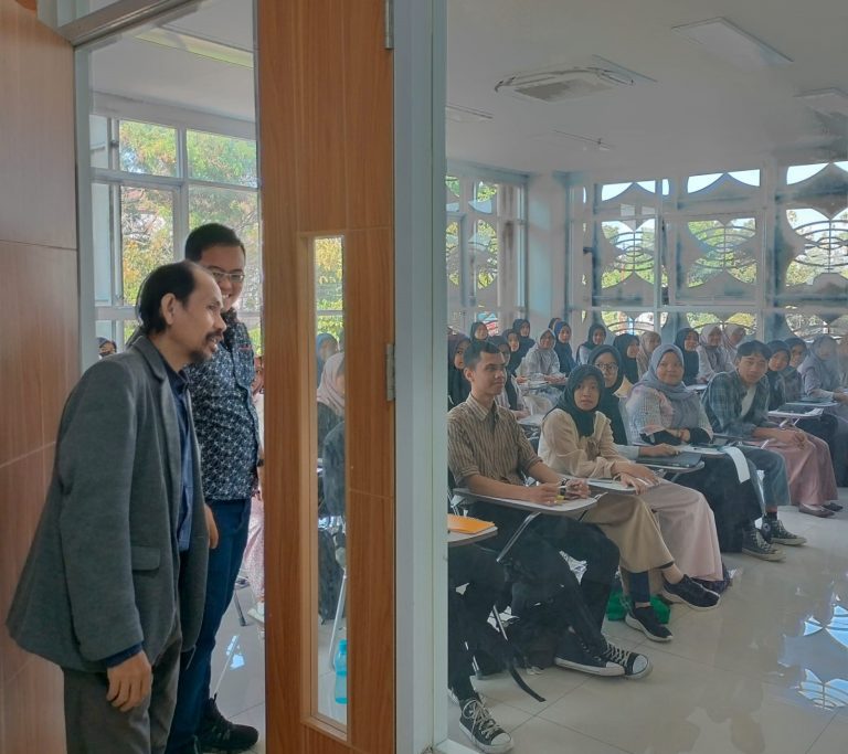 Inspeksi Awal Perkuliahan Direktur Kampus UPI di Cibiru