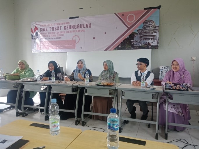 Prodi Pendidikan Tata Busana FPTI UPI Gelar Pengabdian Tindak Lanjut Pendampingan SMK Pusat Keunggulan melalui Penguatan Guru Keahlian Busana Berbasis Desain Digital di Kabupaten Tasikmalaya