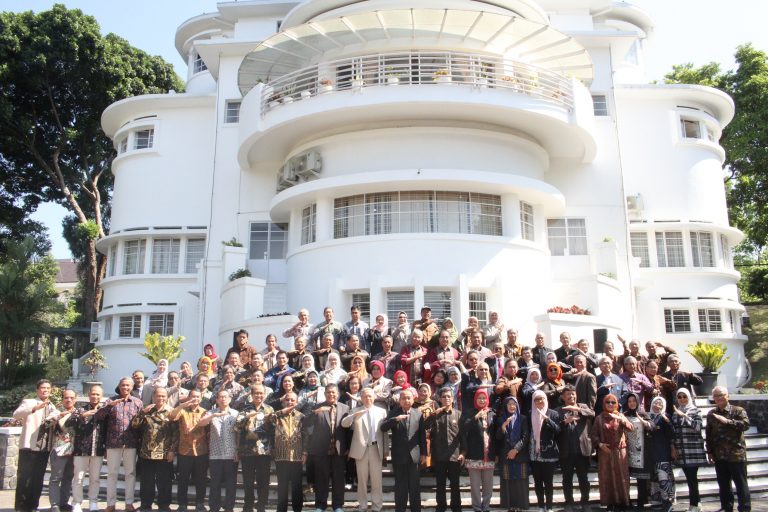 UPI Tuan Rumah Pertemuan MDGB PTN-BH se-Indonesia