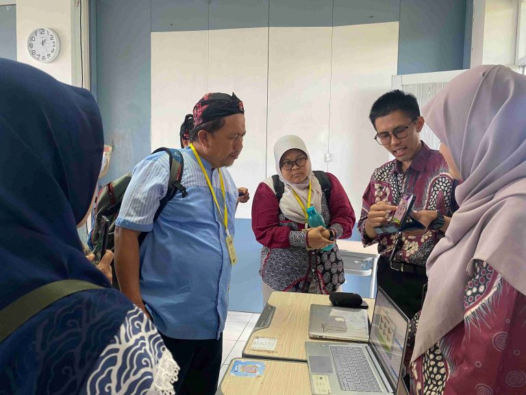 Prodi Magister Pendidikan Fisika UPI Gelar PKM Selama Tiga Hari: Pameran dan Workshop Inovasi Bahan Pembelajaran Berbasis Teknologi