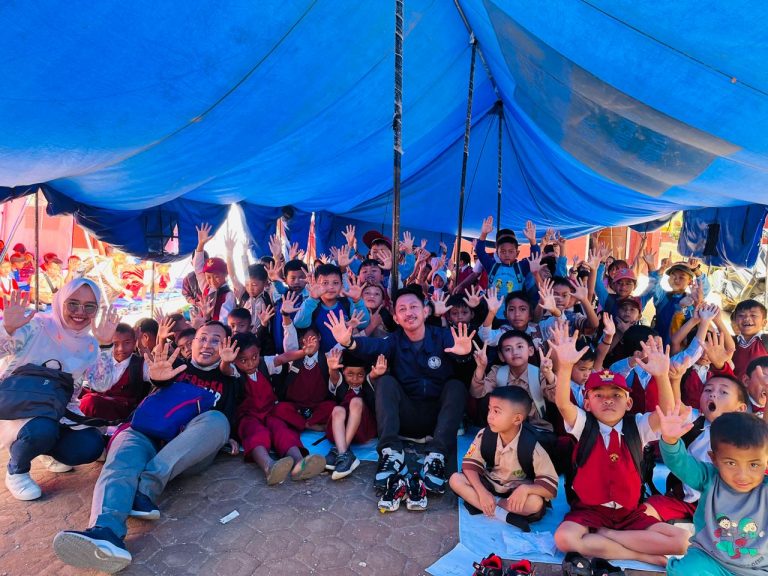 Peduli Korban Terdampak Gempa, BPI UPI Berikan Donasi dan Trauma Healing