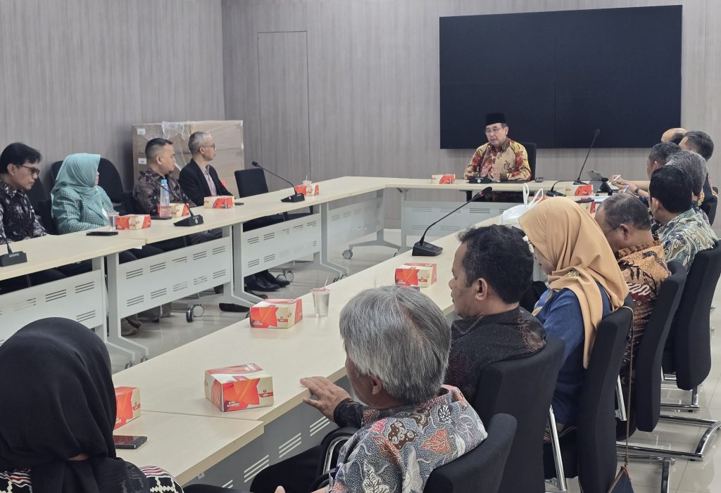 Lima Dosen UPI Terima SK Guru Besar: Energi Baru dalam Riset dan Publikasi Ilmiah
