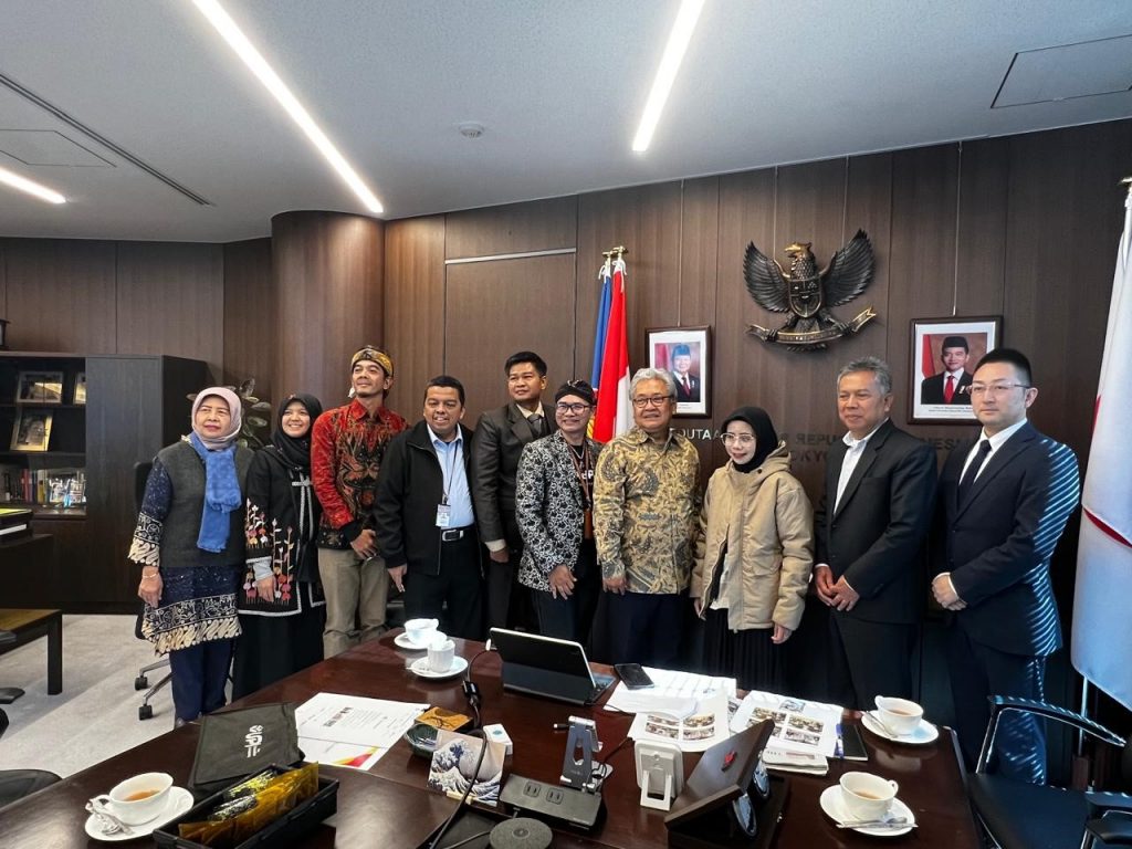 International Community Service: UPT Kebudayaan UPI Tampilkan Angklung untuk Disabilitas di Jepang