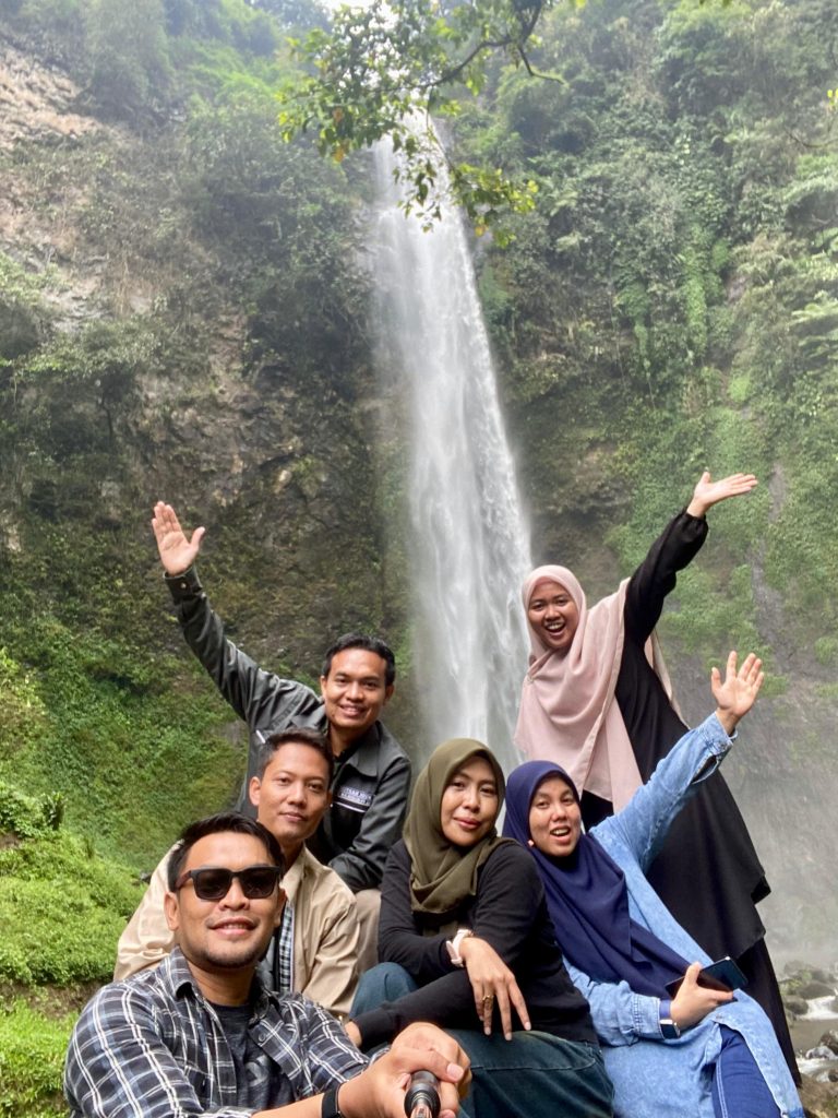 Dari Festival Cirendeu hingga Curug Pelangi, Pengurus BPI UPI Tuntaskan Program Kerja