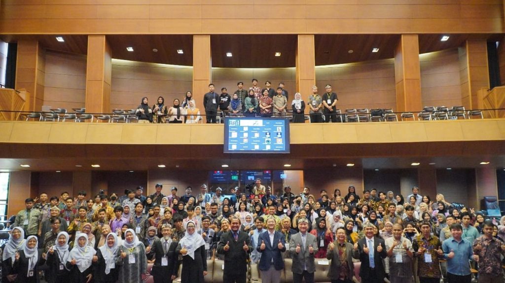 Seminar Nasional Fisika X dan 1st International Physics Conference Sukses digelar Prodi Pendidikan Fisika dan Prodi Fisika FPMIPA UPI