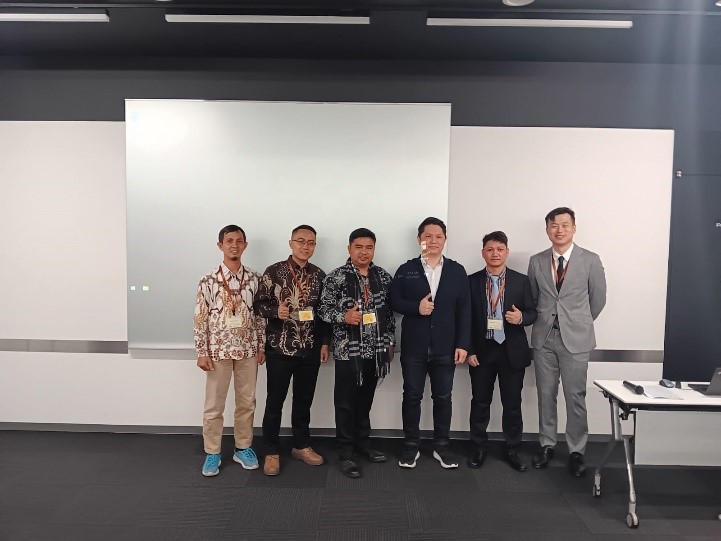 Mahasiswa Doktor Prodi Pendidikan Bahasa Indonesia UPI: Pembicara pada International Conference di Tokyo, Japan