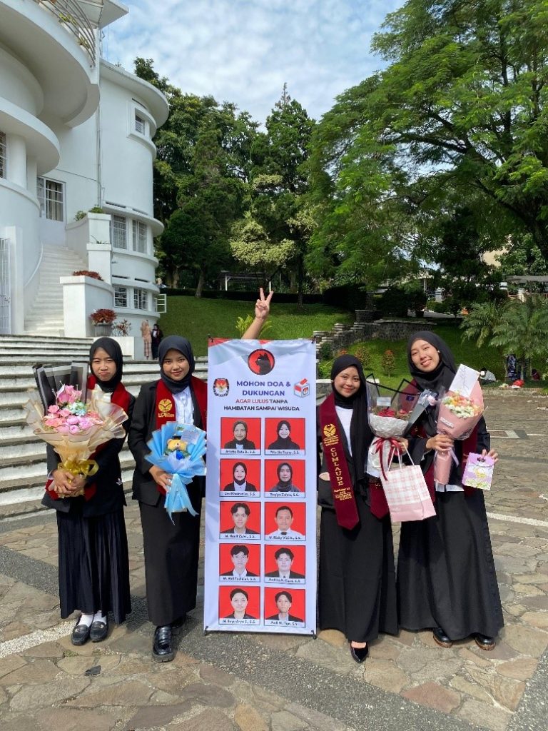 A New Chapter Begins: Celebrating the Triumph of English Language and Literature Graduates