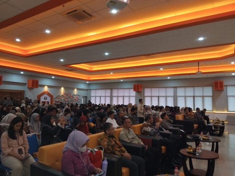 Prof. Dr. H. Agus Rahayu, M.P : Centre of Research for Islamic Capital Market FPEB UPI,Katalisator Bagi Perkembangan Pasar Modal Syariah Tingkat Nasional maupun Global