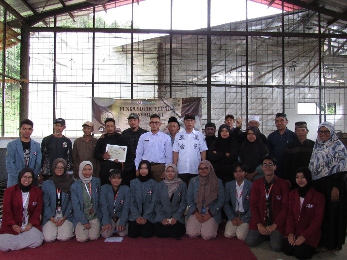 BEM Kema FPMIPA UPI Manfaatkan Sumber Daya Alam untuk Mengolah Limbah Kopi dan Membuat Sekolah Alam dalam Pengabdian Masyarakat di Dusun Tangsijaya