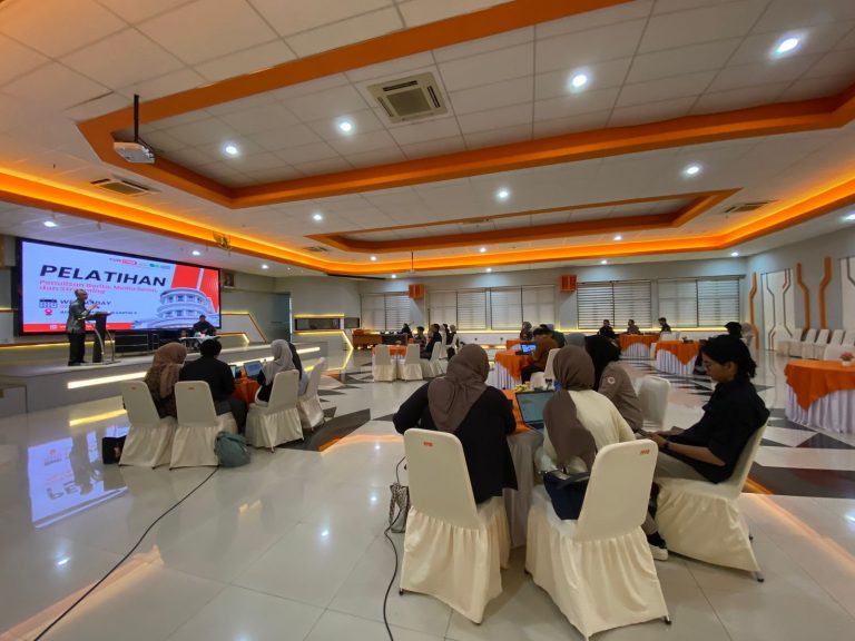 FPEB Digital Skill : Program Pelatihan Penulisan Berita, Media Sosial, dan Produksi Video