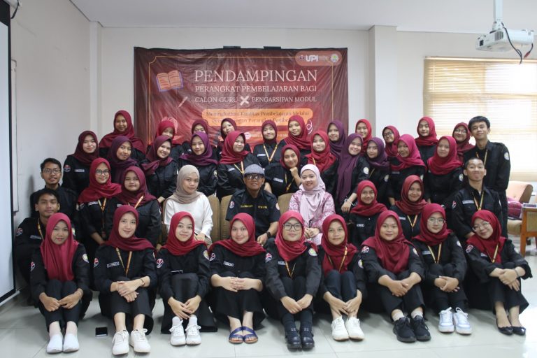 UKM Candradimuka UPI Kampus Sumedang SelenggarakanPendampingan Perangkat Pembelajaran Bagi Calon Guru X Pengarsipan Modul