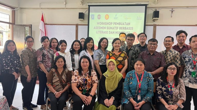 Kiprah Dosen Program Studi Pendidikan Biologi FPMIPA UPI dalam Mendukung Peningkatan Kompetensi Guru