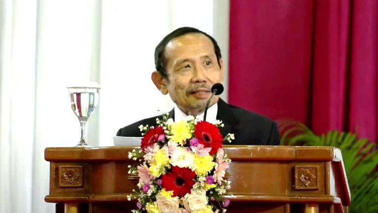 MWA UPI Ajak Wisudawan Bangun Dunia dengan Ilmu yang Dikawal Nilai dan Moral