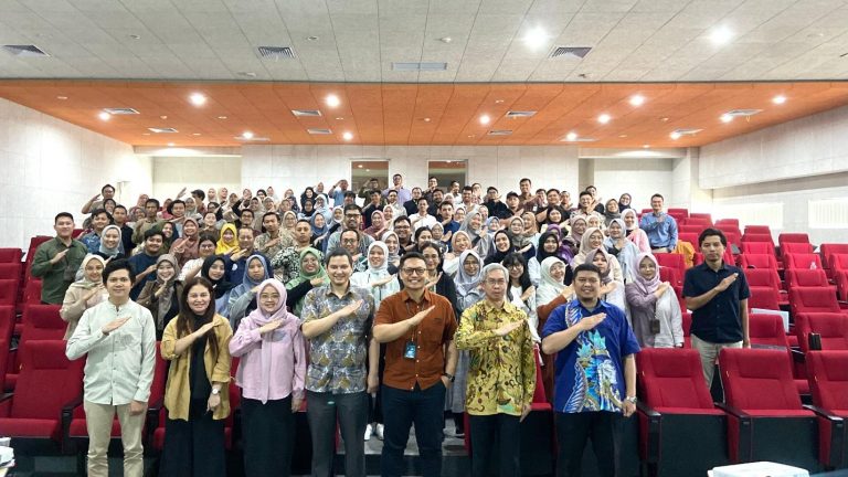 Sumber Daya Manusia (SDM) dan Kantor Jurnal dan Publikasi (KJP) UPI Gelar Workshop Penulisan Artikel Ilmiah untuk 105 Dosen Muda