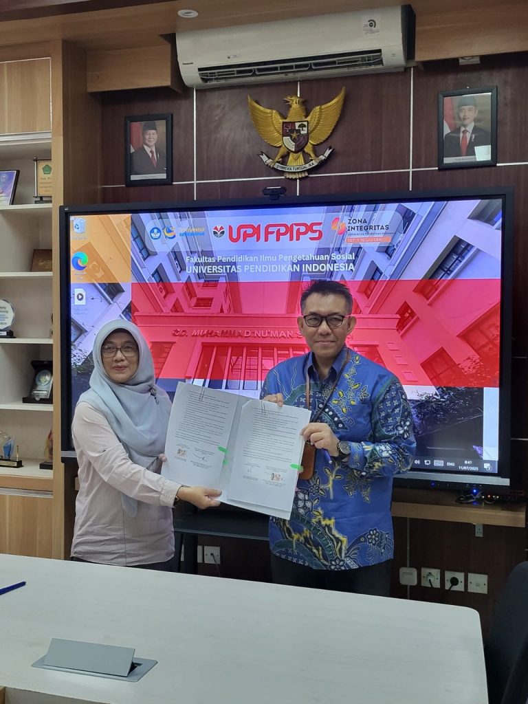 Penandatanganan Perjanjian Kerja Sama Swakelola antara Bapperida Kabupaten Bandung dan FPIPS UPI untuk Kajian Potensi Ekonomi dalam Pengembangan Pariwisata Daerah