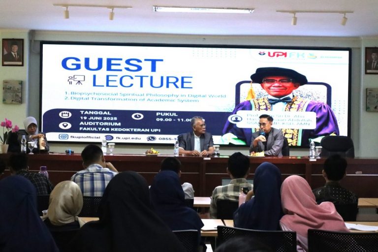 FK UPI Hadirkan “Bapak Gawat Darurat Malaysia” dalam Guest Lecture Internasional: Bahas Transformasi Digital dan Filosofi Kesehatan Holistik di Era Modern