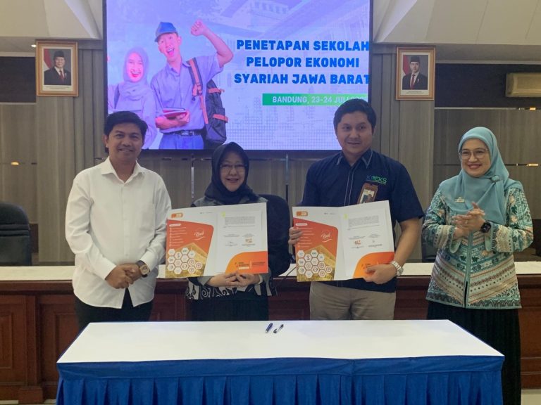 Pakar FPEB UPI Menjadi Narasumber Sekolah Pelopor Ekonomi Keuangan Syariah serta Kerjasama Trdiharma dengan KNEKS  2025
