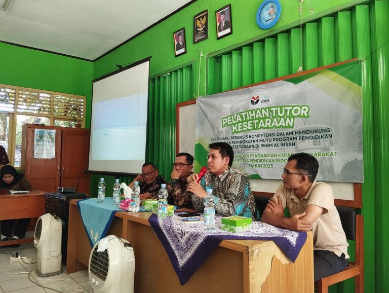 Prodi Pendidikan Masyarakat FIP UPI Laksanakan Pengabdian kepada Masyarakat di PKBM Al Insan Kabupaten Sumedang