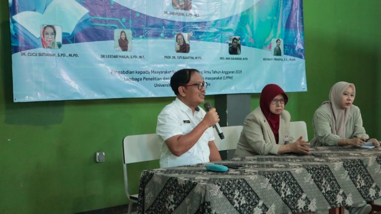 UPI Perkuat Kompetensi Guru SMKN 4 bandung Melalui Workshop Pengembangan Bahan Ajar Digital Berbasis Deep Learning