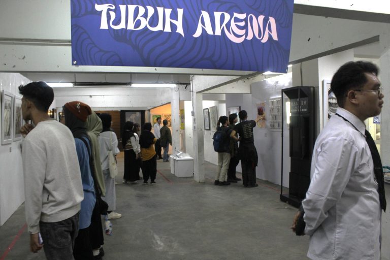 Eksplorasi Visual  46 Seniman Pameran Tubuh Arena di Hallway Space