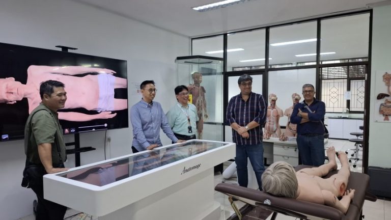 FK UPI Jalin Komunikasi Riset Internasional: Pakar dari University of Catania Bahas Inovasi Pengurangan Dampak Merokok