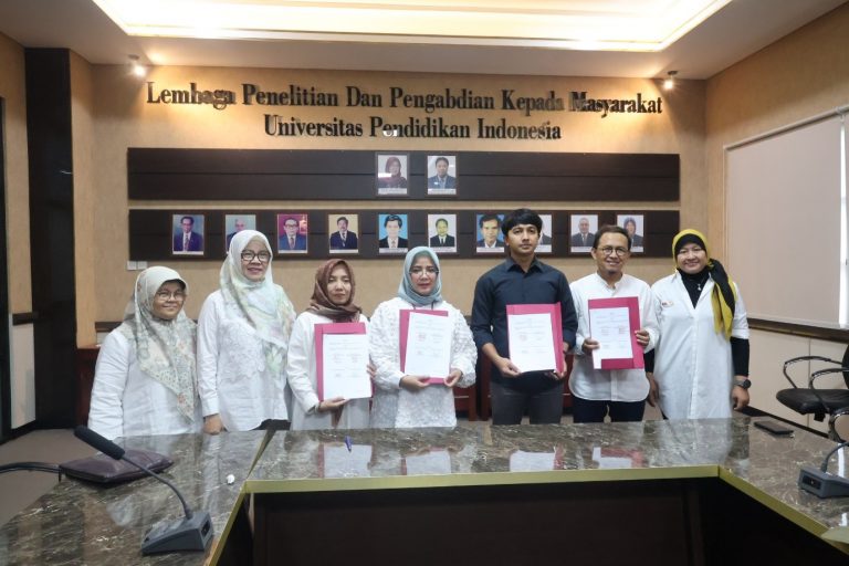 Penandatanganan Kerja Sama Riset antara PT Diwangkara Wihaya Nusantara dan FPBS UPI Dukung SDGs