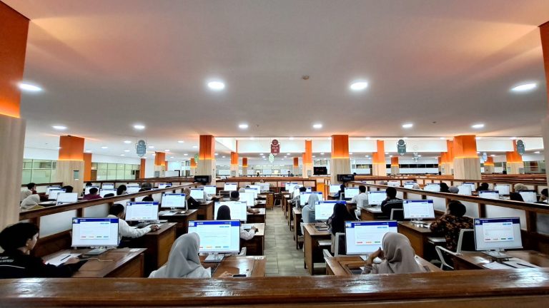 PPG SPs UPI Laksanakan UTBK-UKPPPG untuk Calon Guru PPG Gelombang 2 di Gedung DSTI