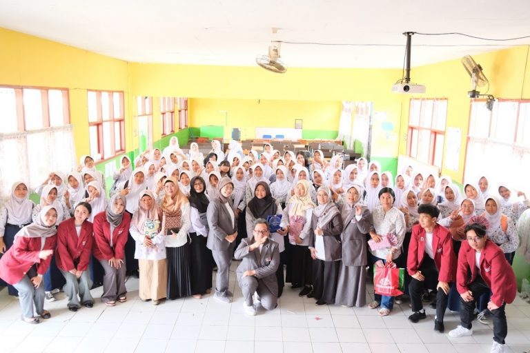 Mengenal Lebih Dalam Program RISEN FK-UPI: Upaya Edukasi Cegah Anemia pada Remaja Putri melalui Nutrisi dan Gerak Aktif
