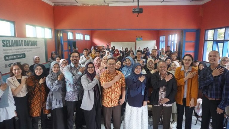 Pelatihan & Pendampingan Desain Pembelajaran Mendalam bagi Guru SD Parongpong