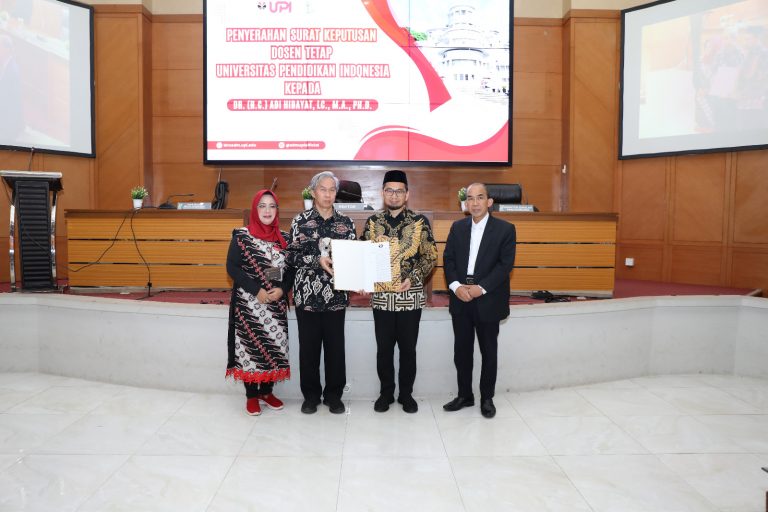 Ustadz Adi Hidayat Resmi Sandang Status sebagai Dosen Tetap di Universitas Pendidikan Indonesia