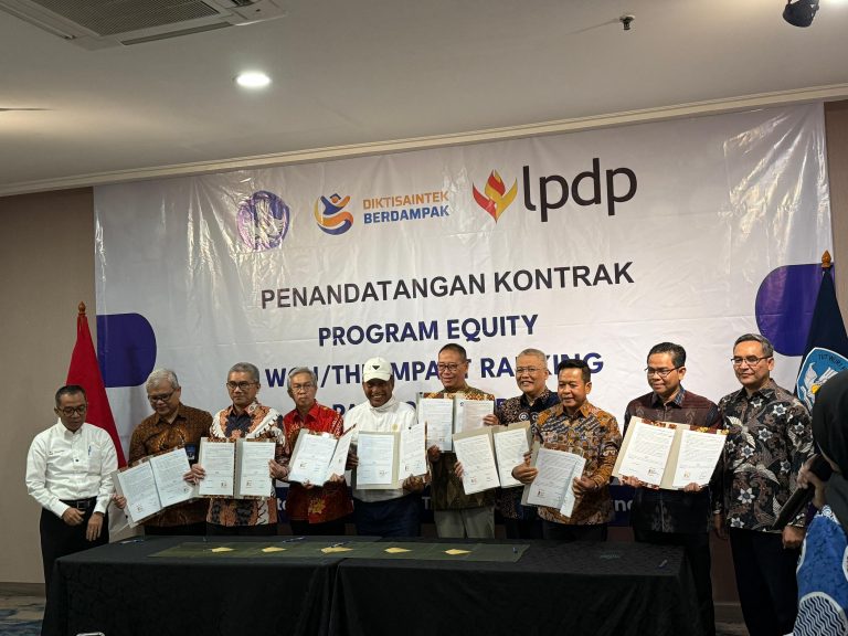 Rektor UPI Tandatangani Kontrak Program Equity 2025