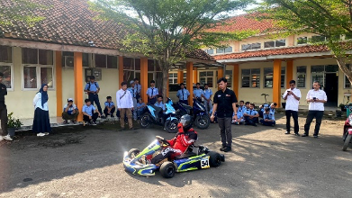 Program Studi Pendidikan Teknologi dan Kejuruan Sekolah Pascasarjana (SPs) UPI Laksanakan Program Pengabdian Masyarakat Komprehensif di SMKN Kertajati Majalengka