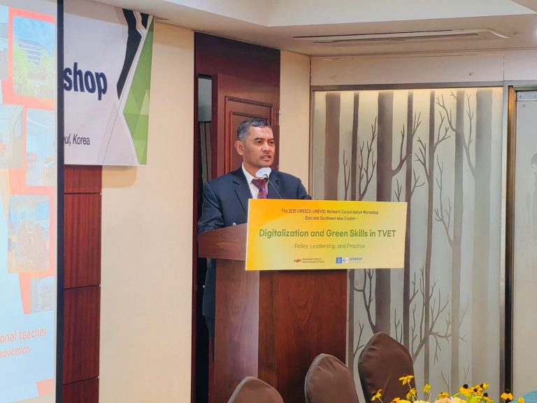 Agus Setiawan Paparkan Strategi Digitalisasi dan Green Skills TVET di Forum UNESCO-UNEVOC Seoul