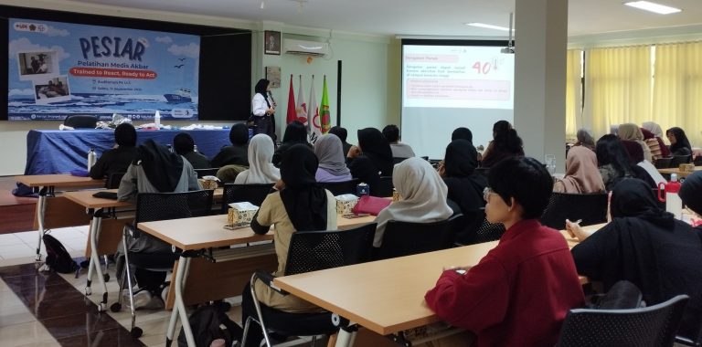 Trained To React, Ready To Act: Mengarungi Dunia Pertolongan Pertama Bersama Pelatihan Medis Akbar KSR PMI Unit UPI