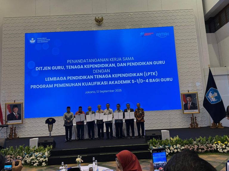 UPI Siap Berperan Aktif: Penandatanganan Kerja Sama Strategis untuk Peningkatan Kualifikasi Guru