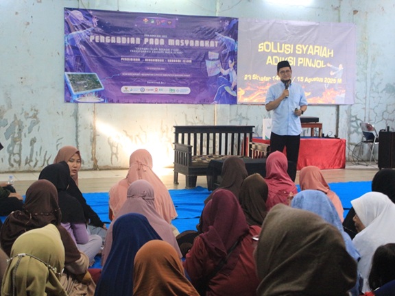 Prodi IEKI Berikan Edukasi Literasi Keuangan Berbasis Islam Kepada Masyarakat Desa Kertamukti
