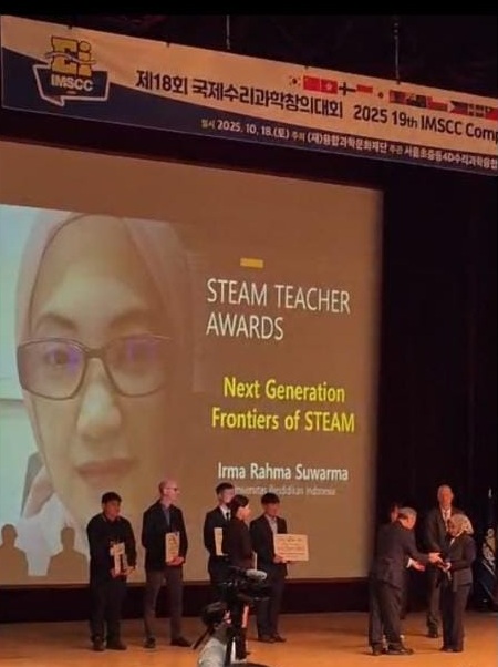 Irma Rahma Suwarma Raih Penghargaan STEAM TEACHER AWARDS “Next Generation Frontiers of STEM” di Korea Selatan