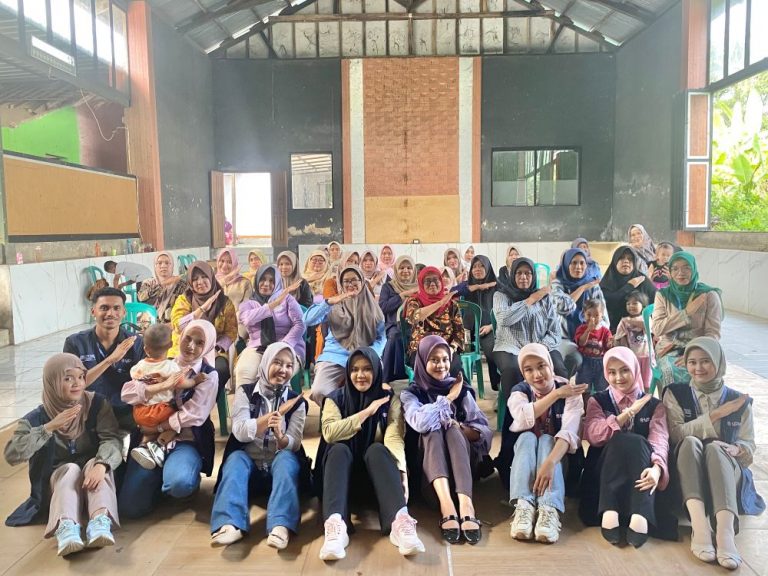 Mahasiswa UPI di Sumedang Gelar Edukasi Gizi untuk Cegah Stunting di Desa Cipamekar