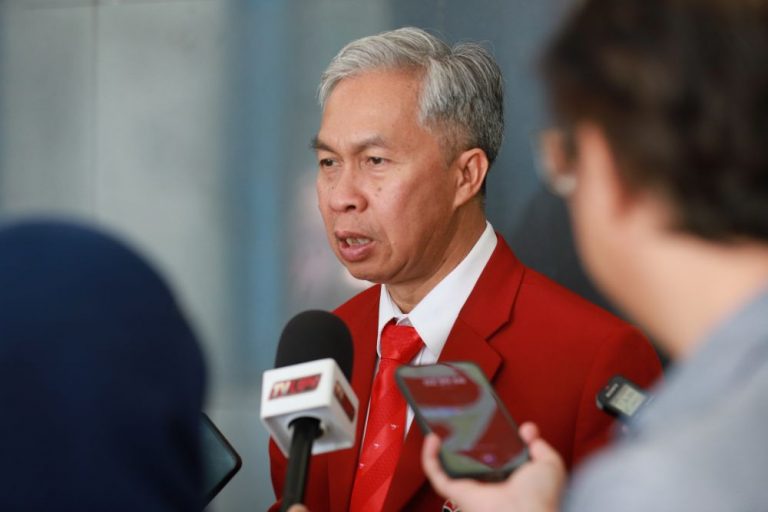 Gelar Pengambilan Sumpah Profesi Guru PPG 2025: Rektor UPI Tekankan Pentingnya Pembelajaran Berkelanjutan