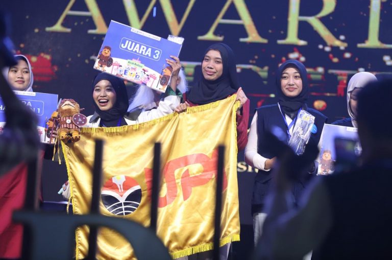 UPI Raih Tiga Penghargaan pada KMI Expo 2025, Dukung Mahasiswa dengan Pendampingan Berlapis
