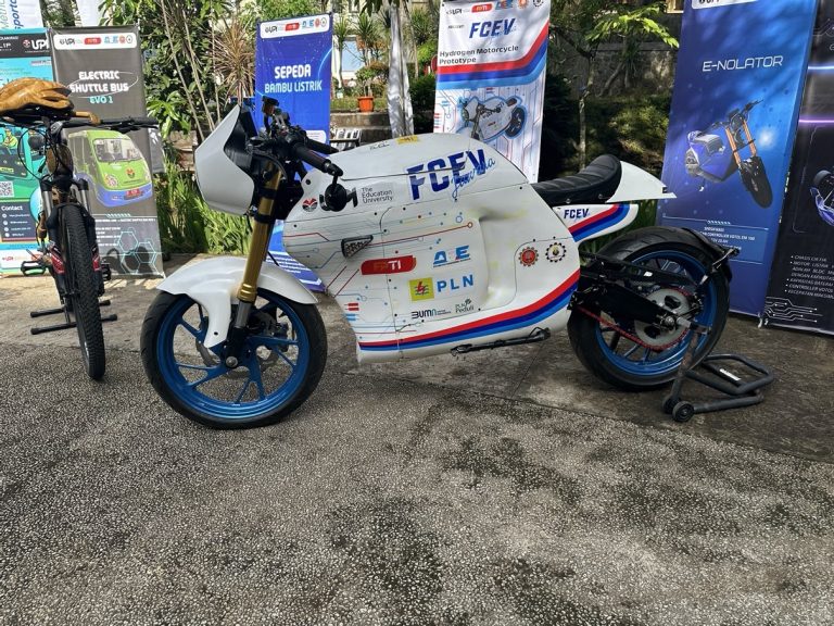 Inovasi Motor Hidrogen Ramah Lingkungan: Kolaborasi Strategis Mahasiswa dan Dosen Prodi Pendidikan Teknik Otomotif FPTI UPI, dan PLN Puslitbang