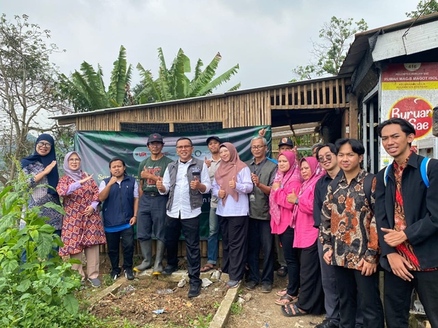 Program MoMA Ubah Sampah Organik Jadi Pakan Ayam Kaya Omega, Warga Isola Bersemangat Menyetor Sampah