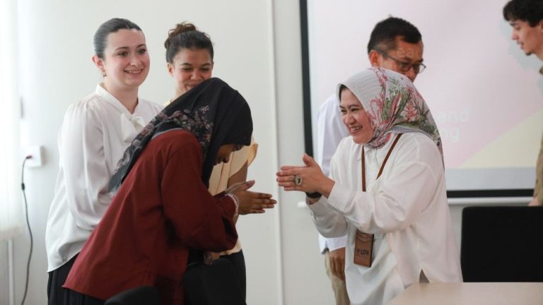UPI Sambut Lima Mahasiswa Student Exchange dari La Rochelle Université Prancis